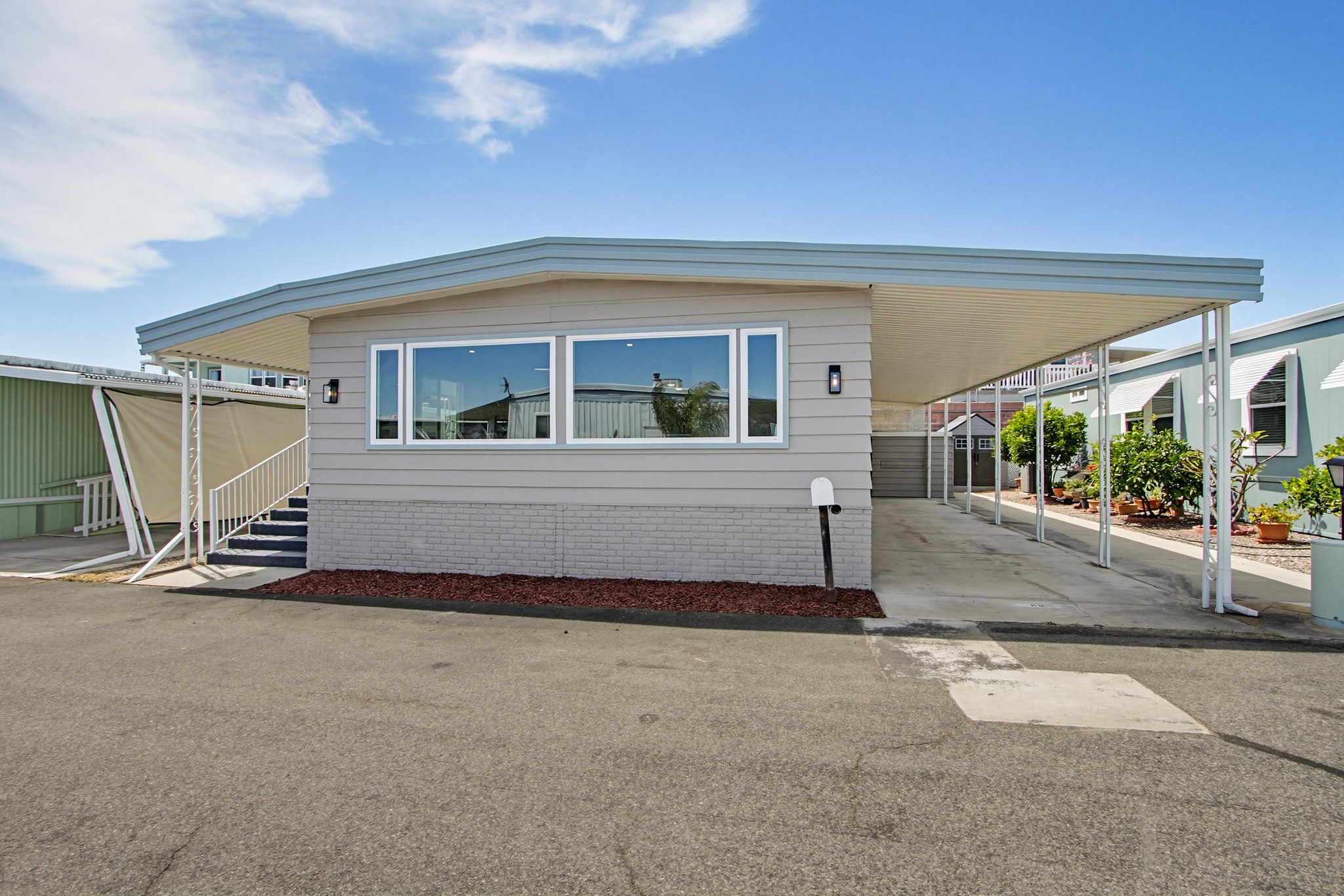 Virtual tour photo 4 of 50 for 68 Brookside Ln