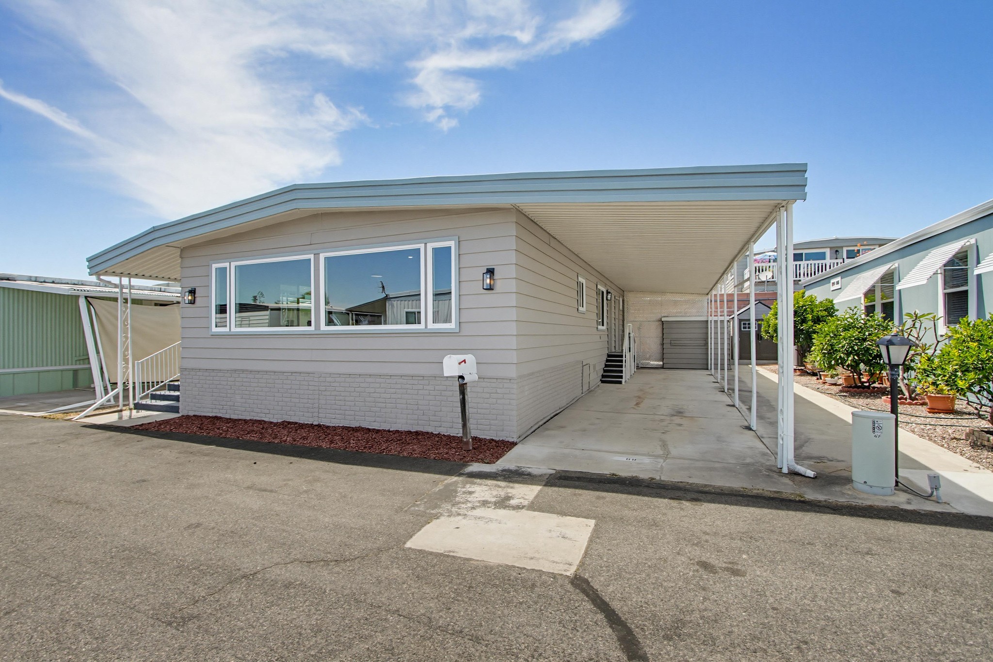 Virtual tour photo 5 of 50 for 68 Brookside Ln