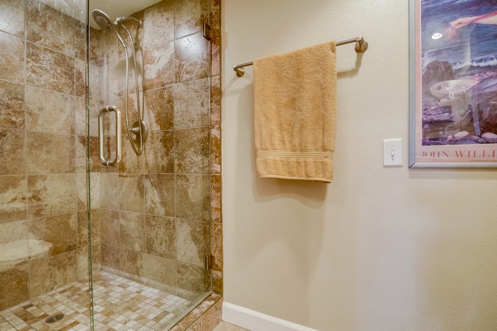 Virtual tour photo 25 of 45 for 6804 Hyde Park Dr