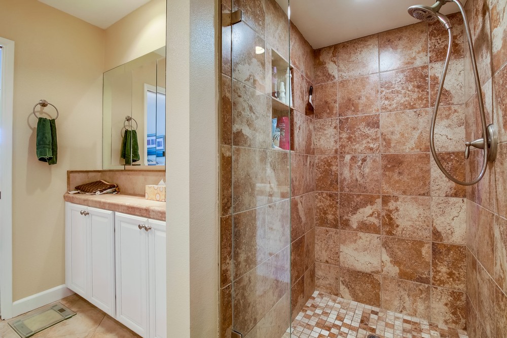 Virtual tour photo 26 of 45 for 6804 Hyde Park Dr