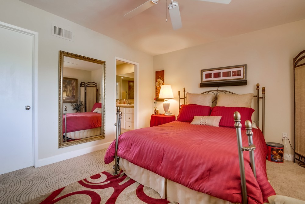 Virtual tour photo 32 of 45 for 6804 Hyde Park Dr