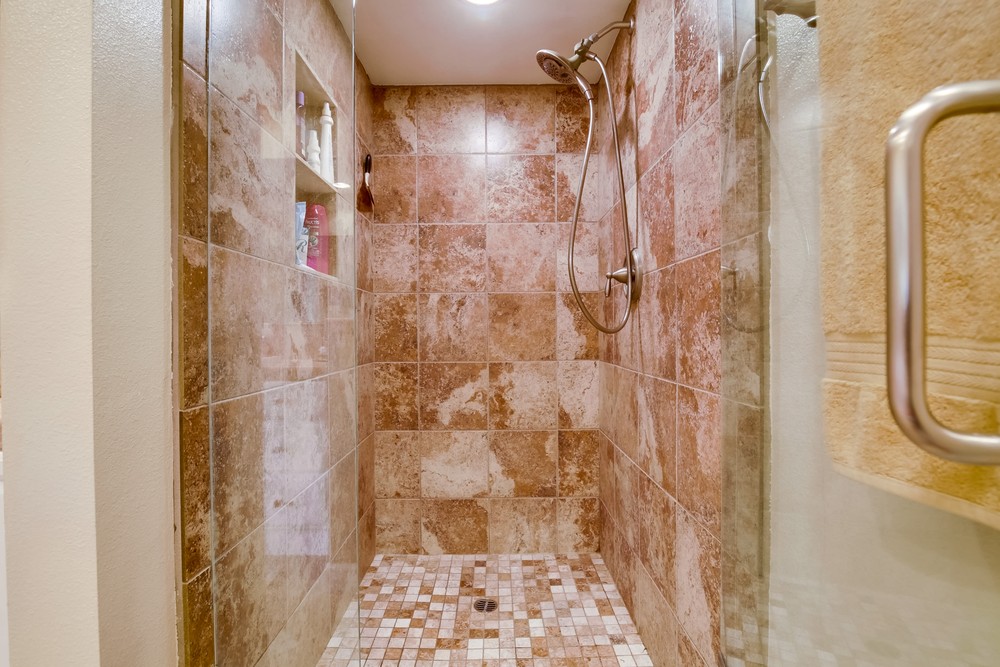 Virtual tour photo 33 of 45 for 6804 Hyde Park Dr