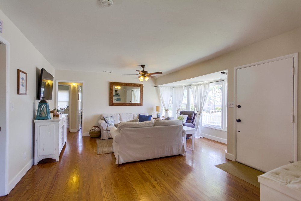 Virtual tour photo 9 of 40 for 6805 69th St