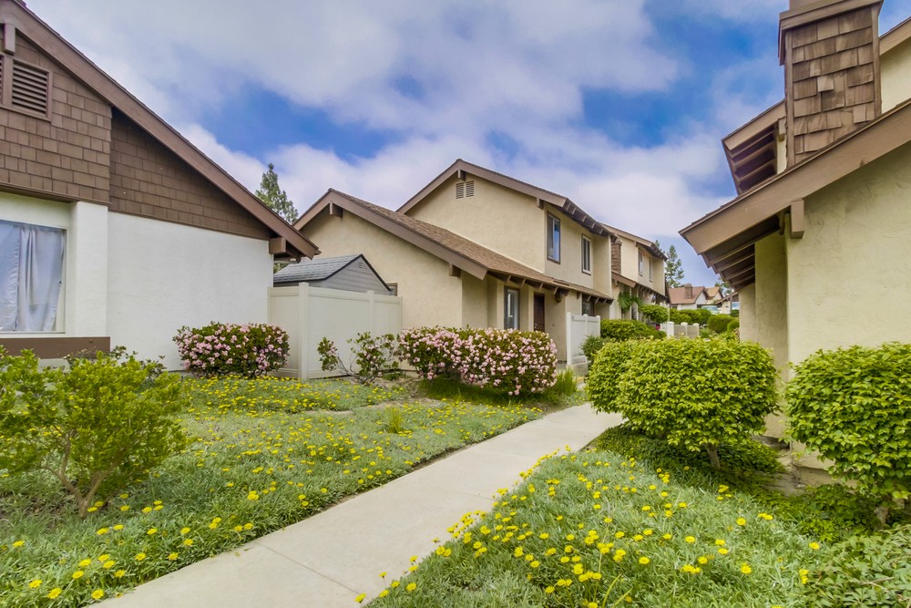 Virtual tour photo 1 of 33 for 6811 Parkside Ave