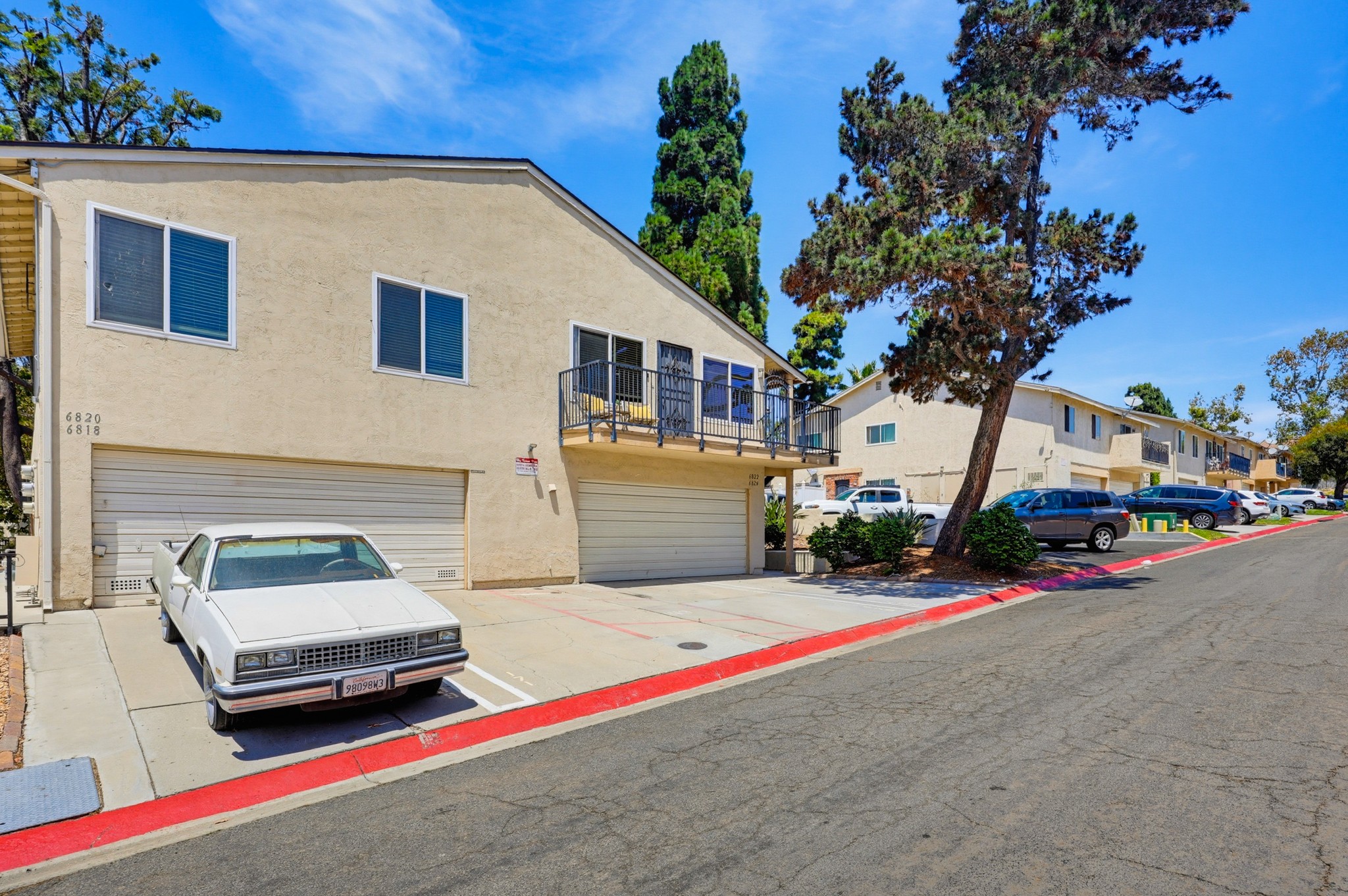 Virtual tour photo 4 of 48 for 6822 Camphor Ln