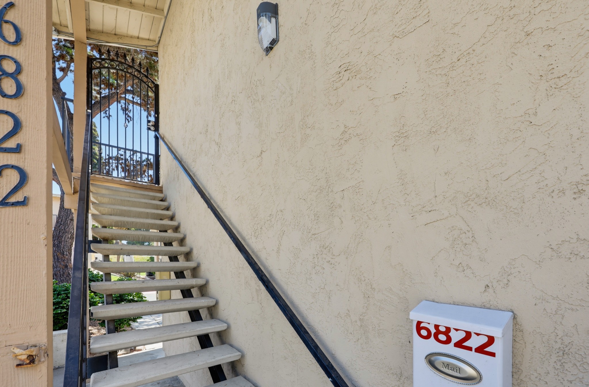Virtual tour photo 8 of 48 for 6822 Camphor Ln