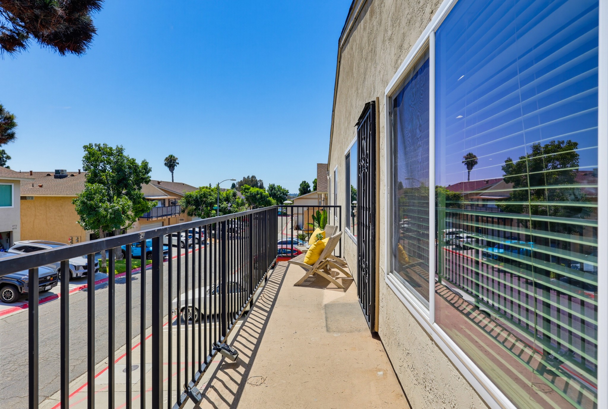 Virtual tour photo 9 of 48 for 6822 Camphor Ln