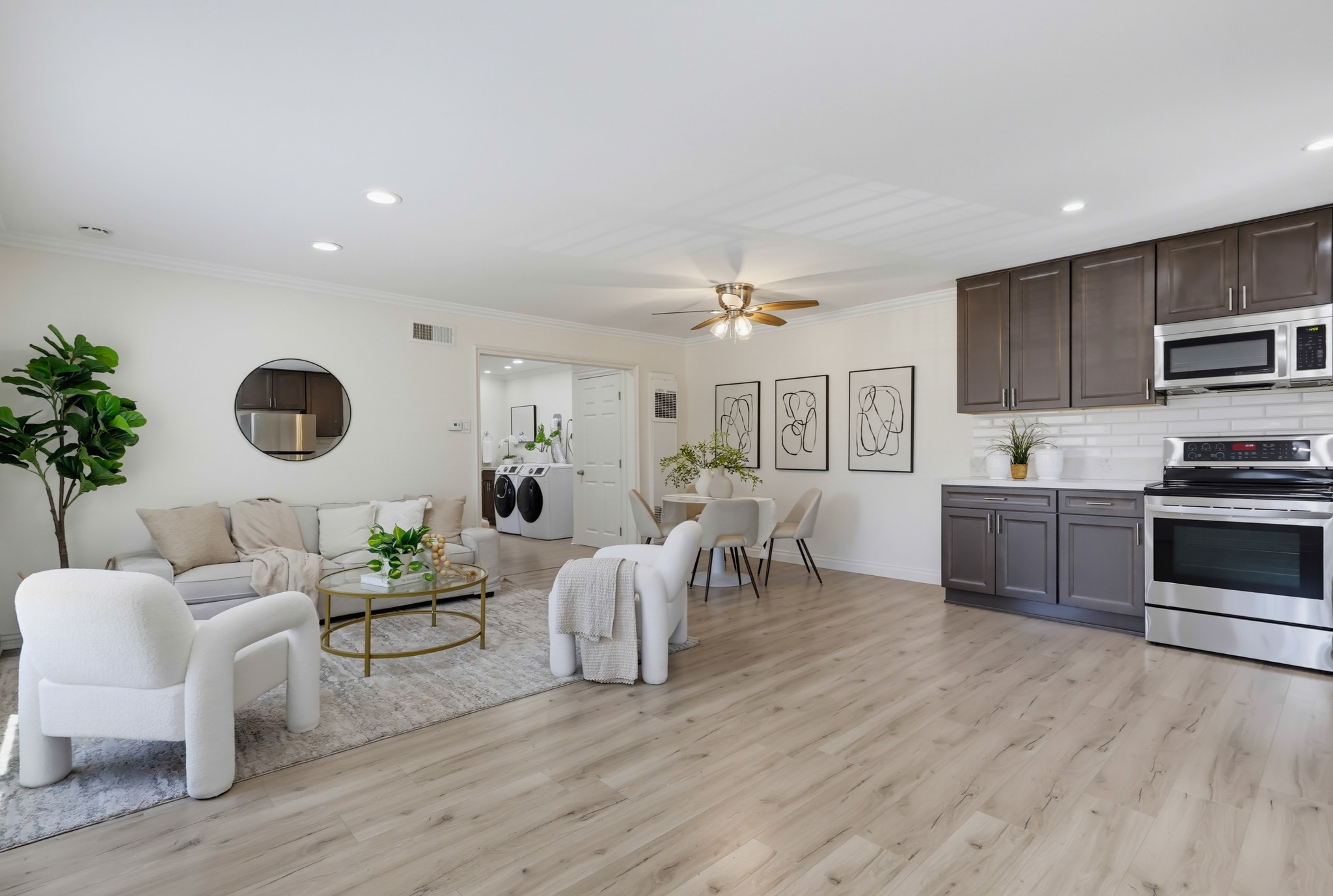 Virtual tour photo 12 of 48 for 6822 Camphor Ln