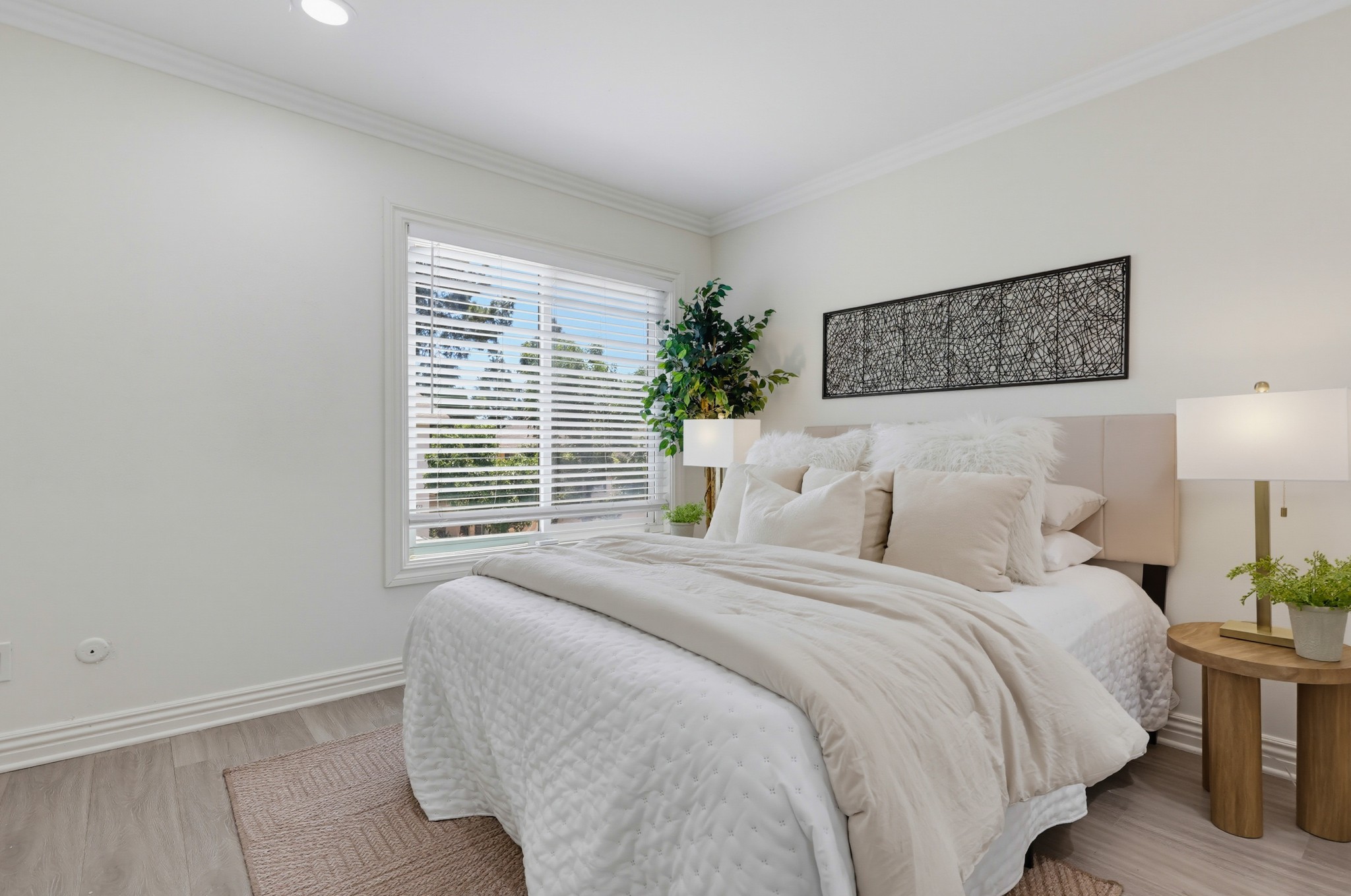 Virtual tour photo 27 of 48 for 6822 Camphor Ln