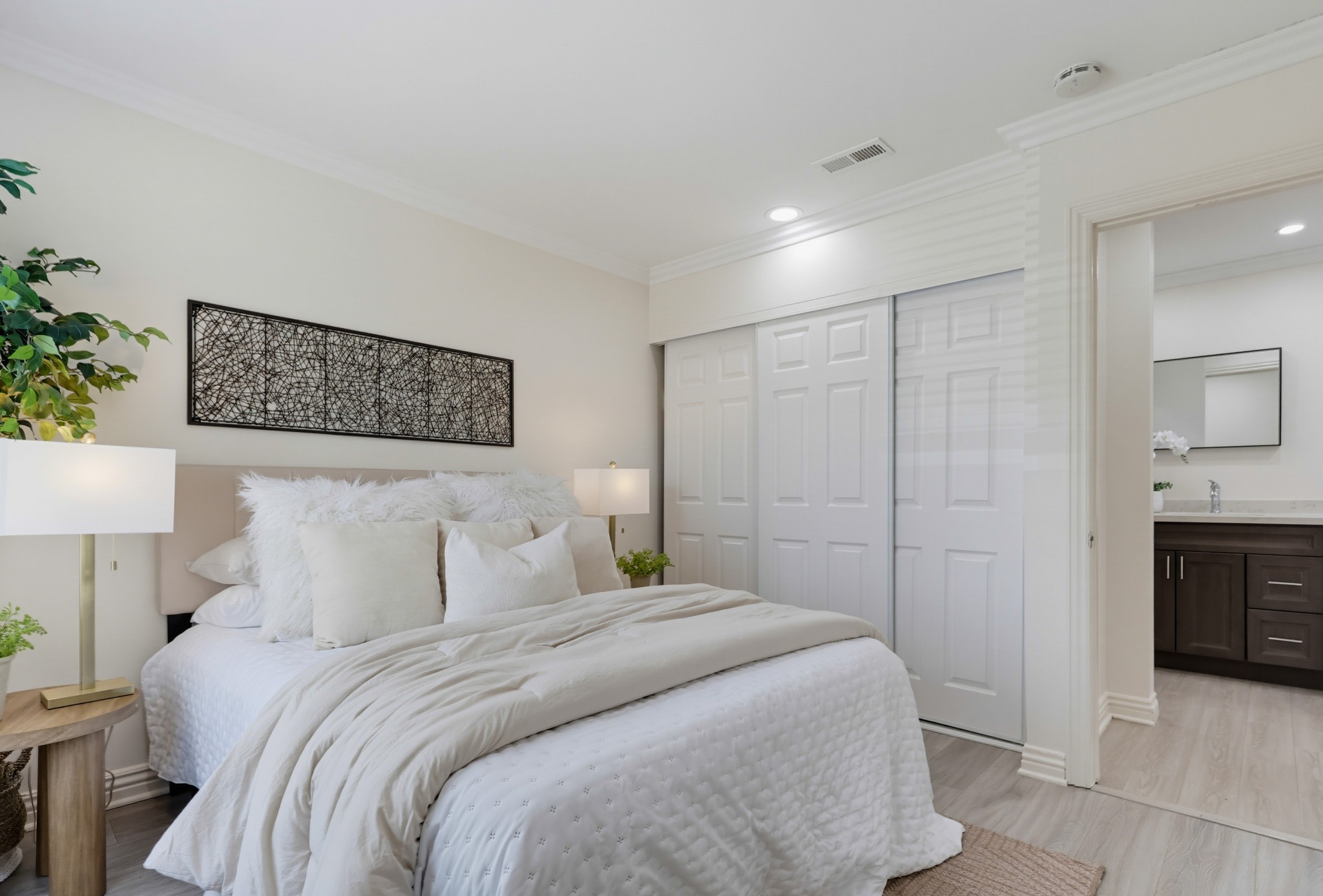 Virtual tour photo 28 of 48 for 6822 Camphor Ln