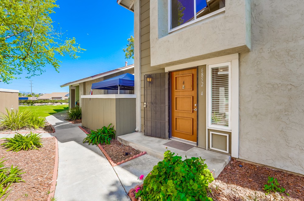 Virtual tour photo 3 of 44 for 6852 Panamint Row UNIT 4