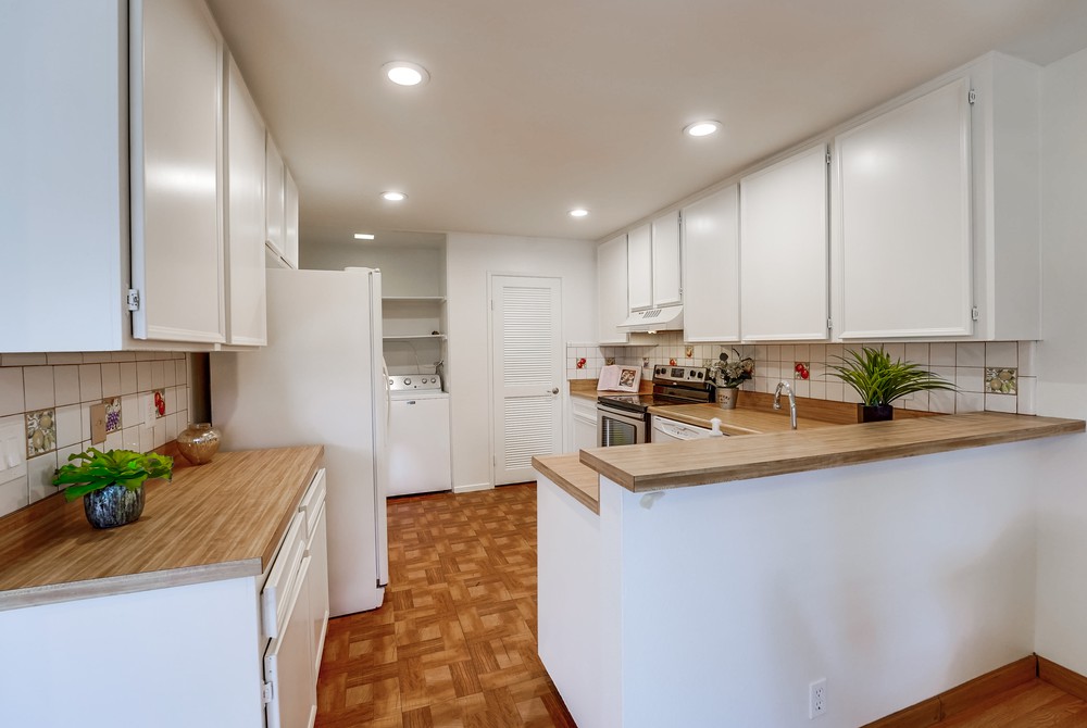 Virtual tour photo 17 of 44 for 6852 Panamint Row UNIT 4