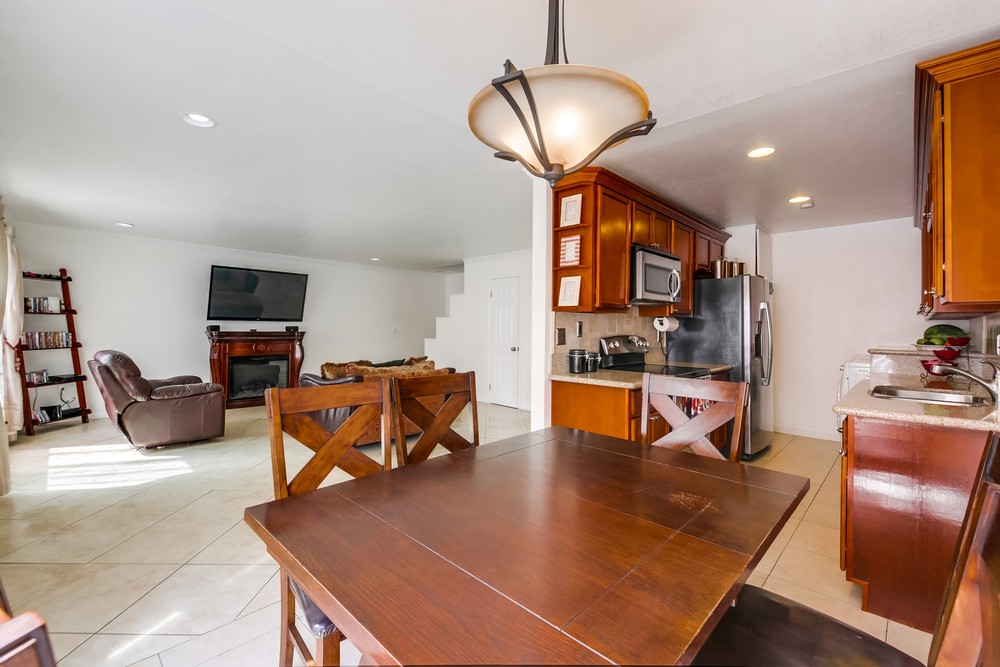 Virtual tour photo 10 of 43 for 6852 Parkside Ave
