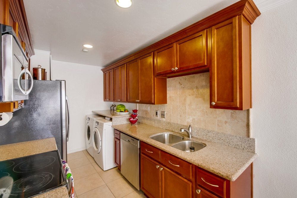 Virtual tour photo 13 of 43 for 6852 Parkside Ave