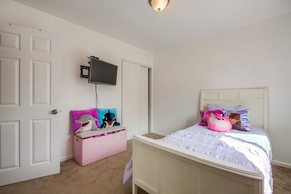 Virtual tour photo 27 of 43 for 6852 Parkside Ave