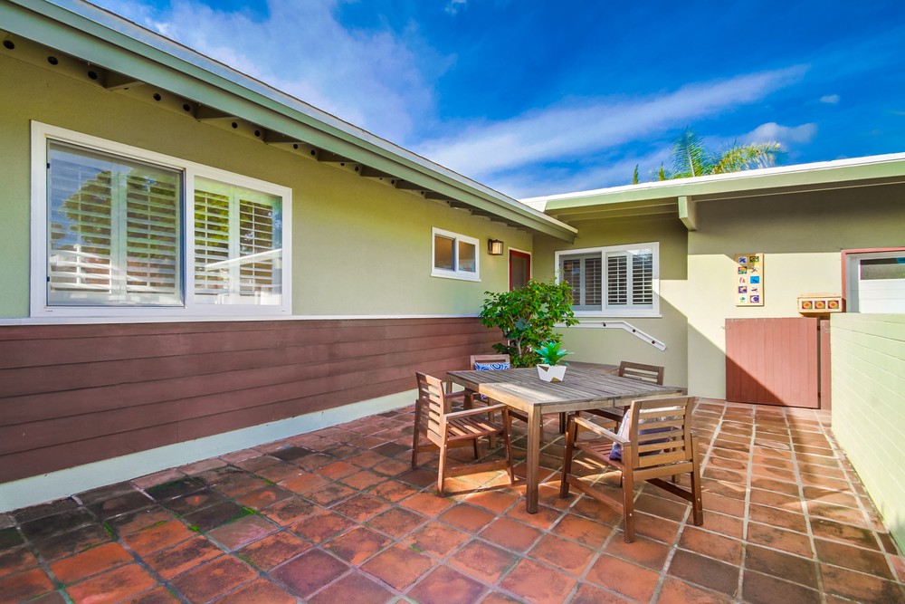 Virtual tour photo 7 of 56 for 6856 Clara Lee Ave