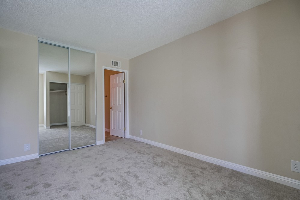 Virtual tour photo 27 of 46 for 6860 Quebec Ct UNIT 6