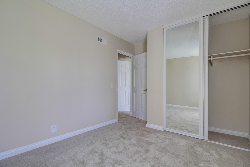 Virtual tour photo 31 of 46 for 6860 Quebec Ct UNIT 6