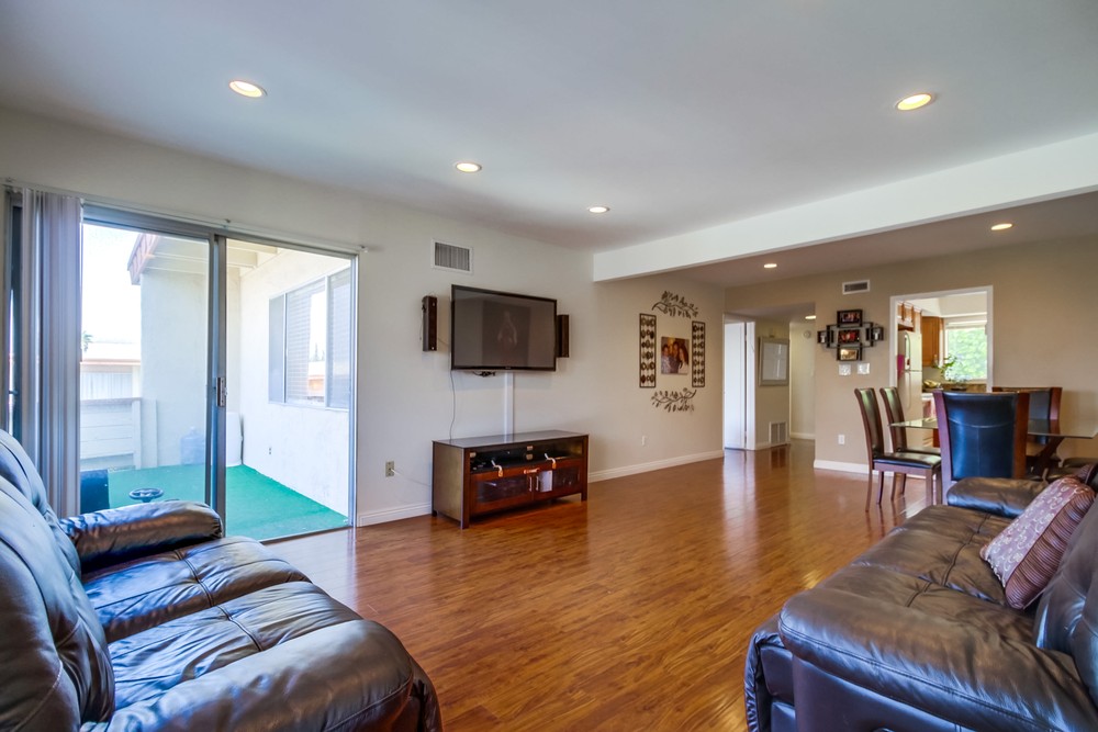 Virtual tour photo 8 of 29 for 6868 Hyde Park Dr Unit M