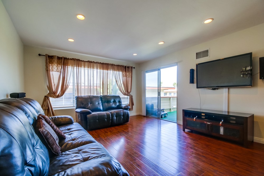 Virtual tour photo 9 of 29 for 6868 Hyde Park Dr Unit M