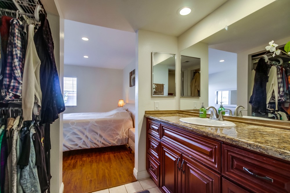 Virtual tour photo 20 of 29 for 6868 Hyde Park Dr Unit M