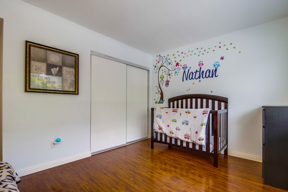 Virtual tour photo 23 of 29 for 6868 Hyde Park Dr Unit M