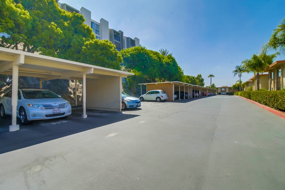 Virtual tour photo 28 of 29 for 6868 Hyde Park Dr Unit M