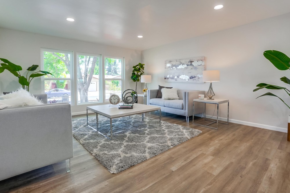 Virtual tour photo 7 of 50 for 6872 Ballinger Ave