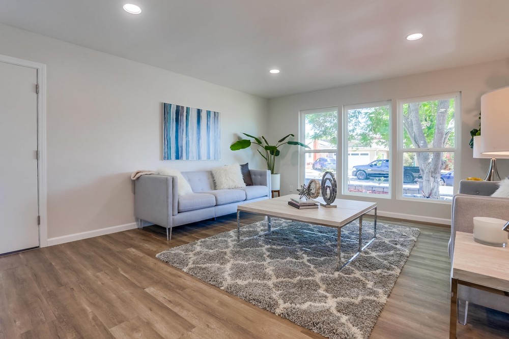 Virtual tour photo 9 of 50 for 6872 Ballinger Ave