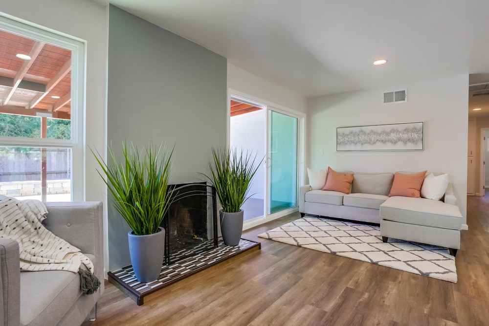 Virtual tour photo 15 of 50 for 6872 Ballinger Ave