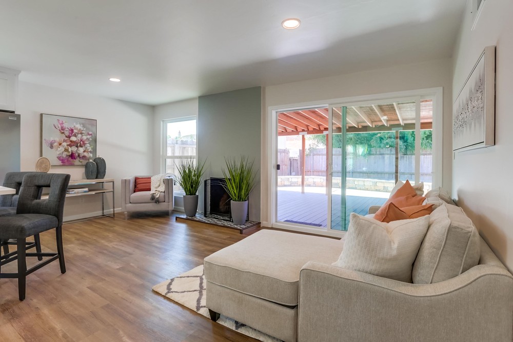 Virtual tour photo 17 of 50 for 6872 Ballinger Ave