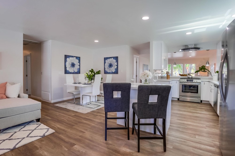 Virtual tour photo 18 of 50 for 6872 Ballinger Ave
