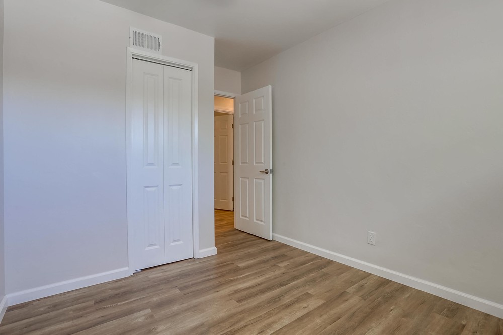 Virtual tour photo 27 of 50 for 6872 Ballinger Ave