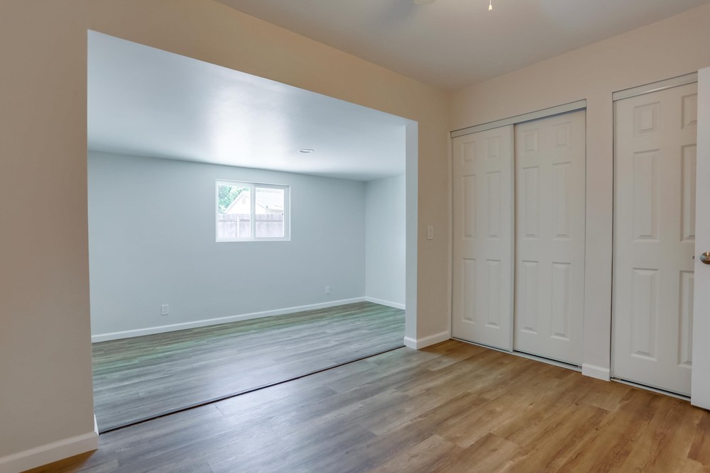 Virtual tour photo 31 of 50 for 6872 Ballinger Ave