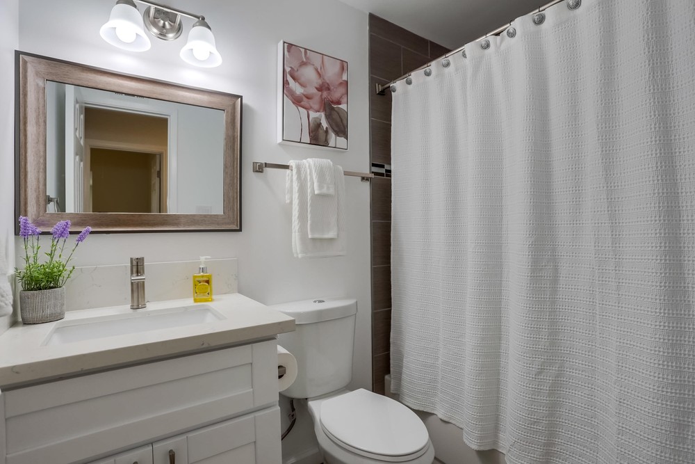 Virtual tour photo 33 of 50 for 6872 Ballinger Ave