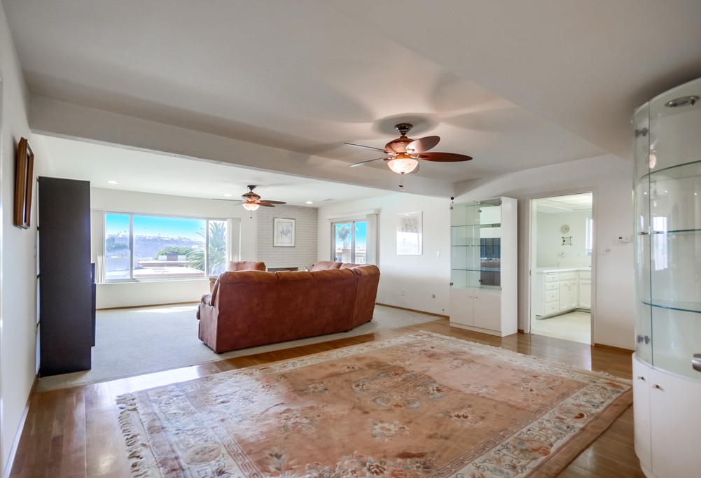 Virtual tour photo 8 of 47 for 6872 Hyde Park Dr