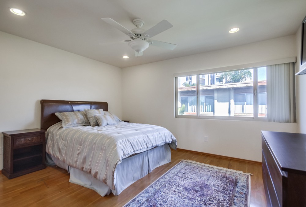 Virtual tour photo 32 of 47 for 6872 Hyde Park Dr