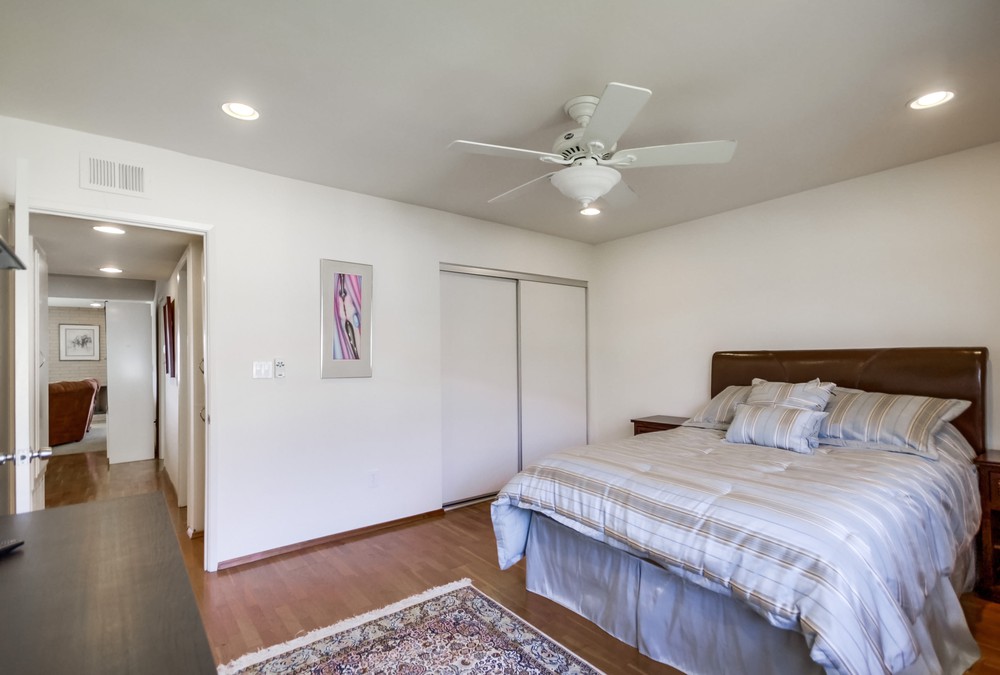 Virtual tour photo 33 of 47 for 6872 Hyde Park Dr