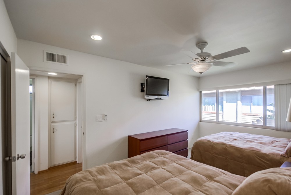 Virtual tour photo 36 of 47 for 6872 Hyde Park Dr