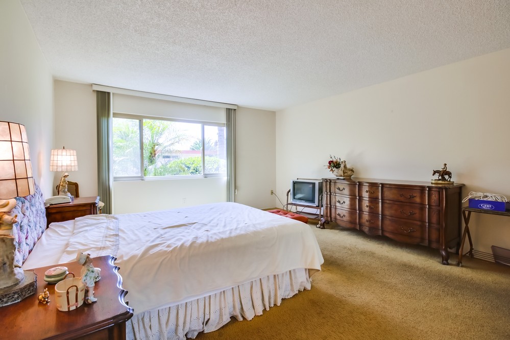 Virtual tour photo 21 of 46 for 6872 Hyde Park Drive