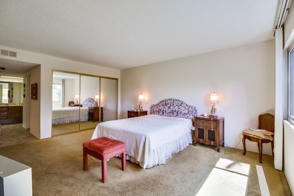 Virtual tour photo 22 of 46 for 6872 Hyde Park Drive