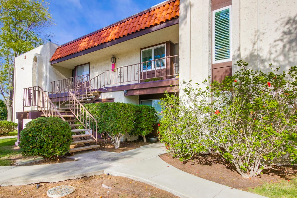 Virtual tour photo 1 of 31 for 6878 Navajo Rd UNIT 89