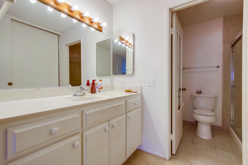 Virtual tour photo 18 of 31 for 6878 Navajo Rd UNIT 89