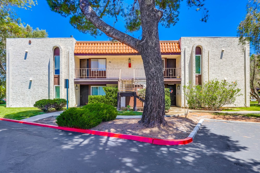 Virtual tour photo 1 of 33 for 6878 Navajo Rd