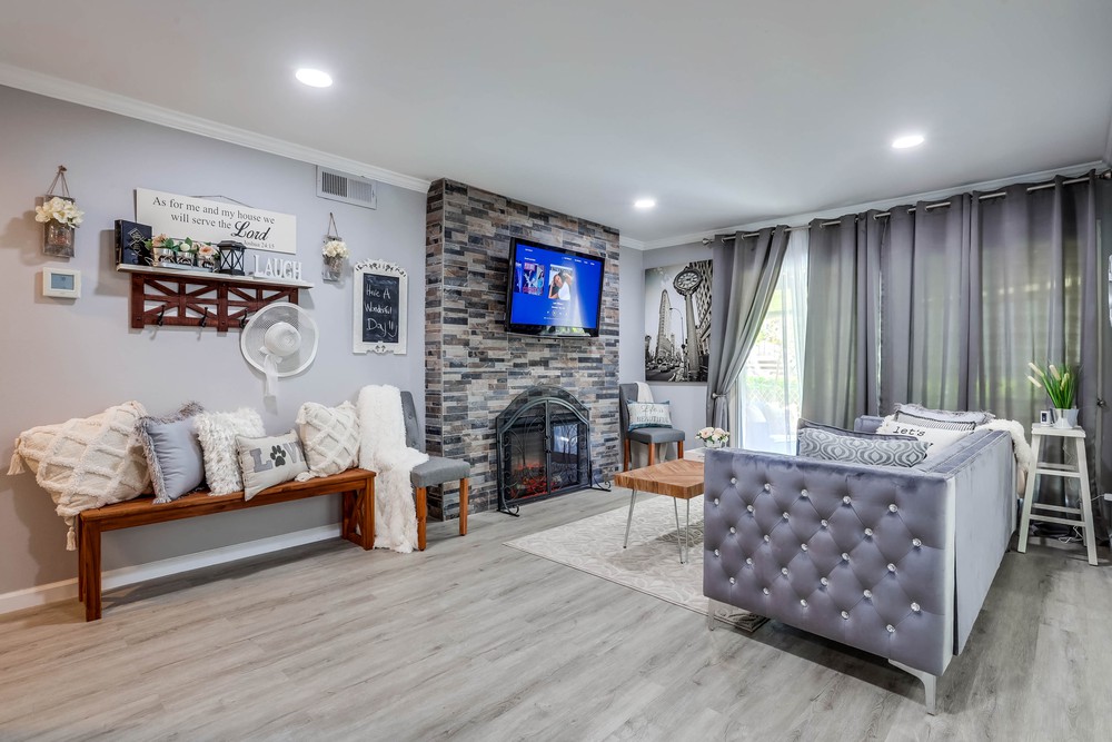 Virtual tour photo 5 of 33 for 6878 Navajo Rd