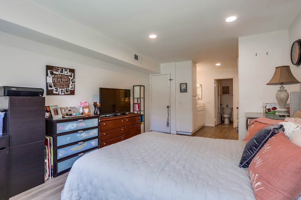 Virtual tour photo 24 of 33 for 6878 Navajo Rd