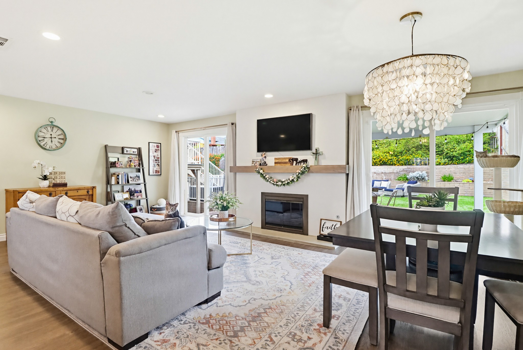 Virtual tour photo 14 of 39 for 6880 Wallsey Dr