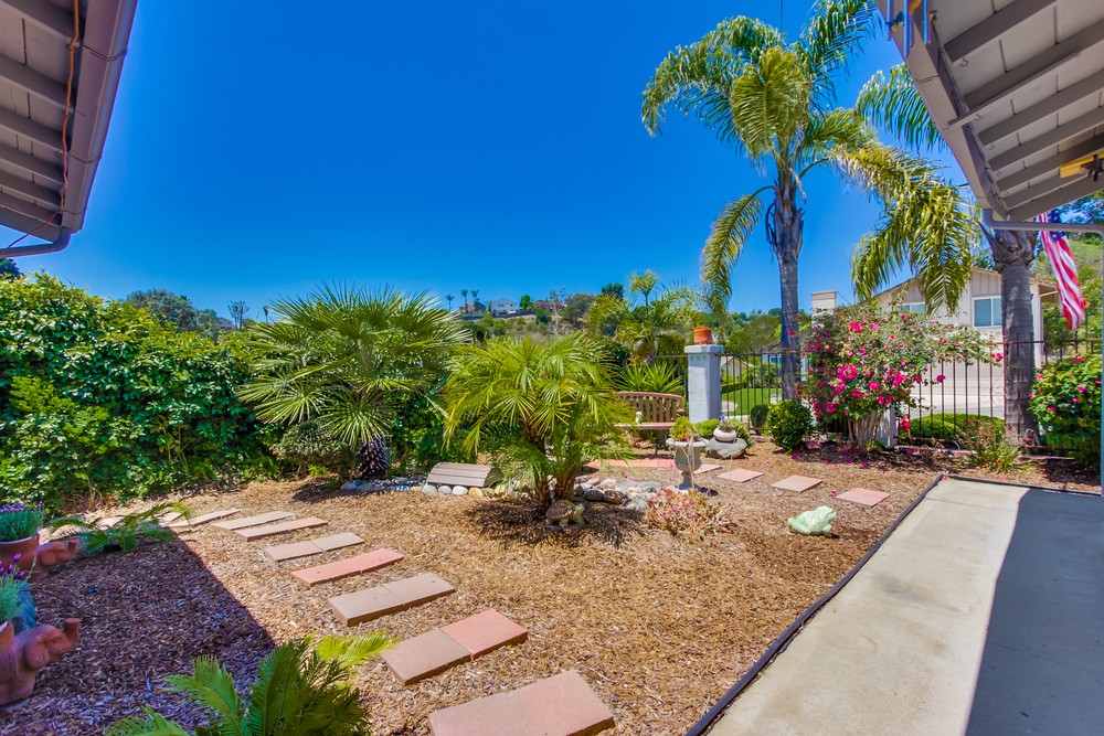 Virtual tour photo 8 of 36 for 6885 Lipmann St