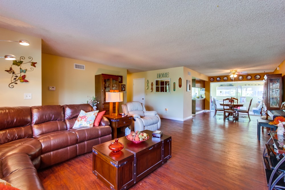 Virtual tour photo 12 of 36 for 6885 Lipmann St