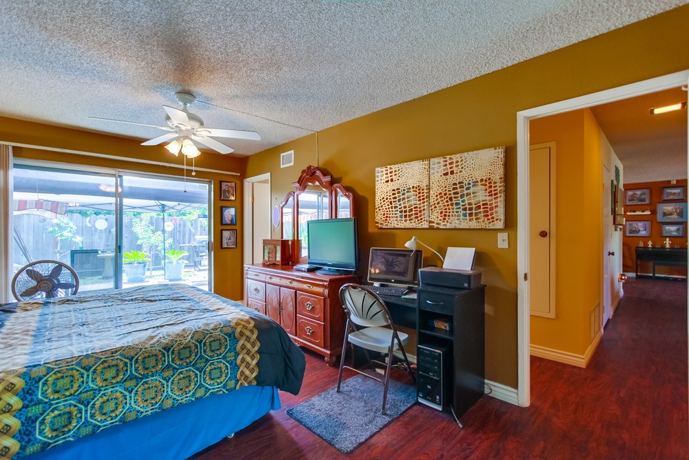 Virtual tour photo 22 of 36 for 6885 Lipmann St